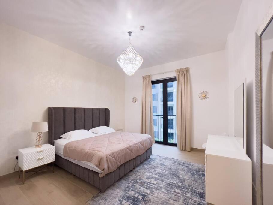 Lovely 2-Bedroom Vacation Home Near Beach Dubaj Kültér fotó